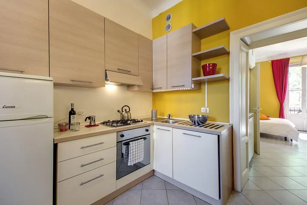 Fiera Milano Apartments Cenisio 2*,  Italia