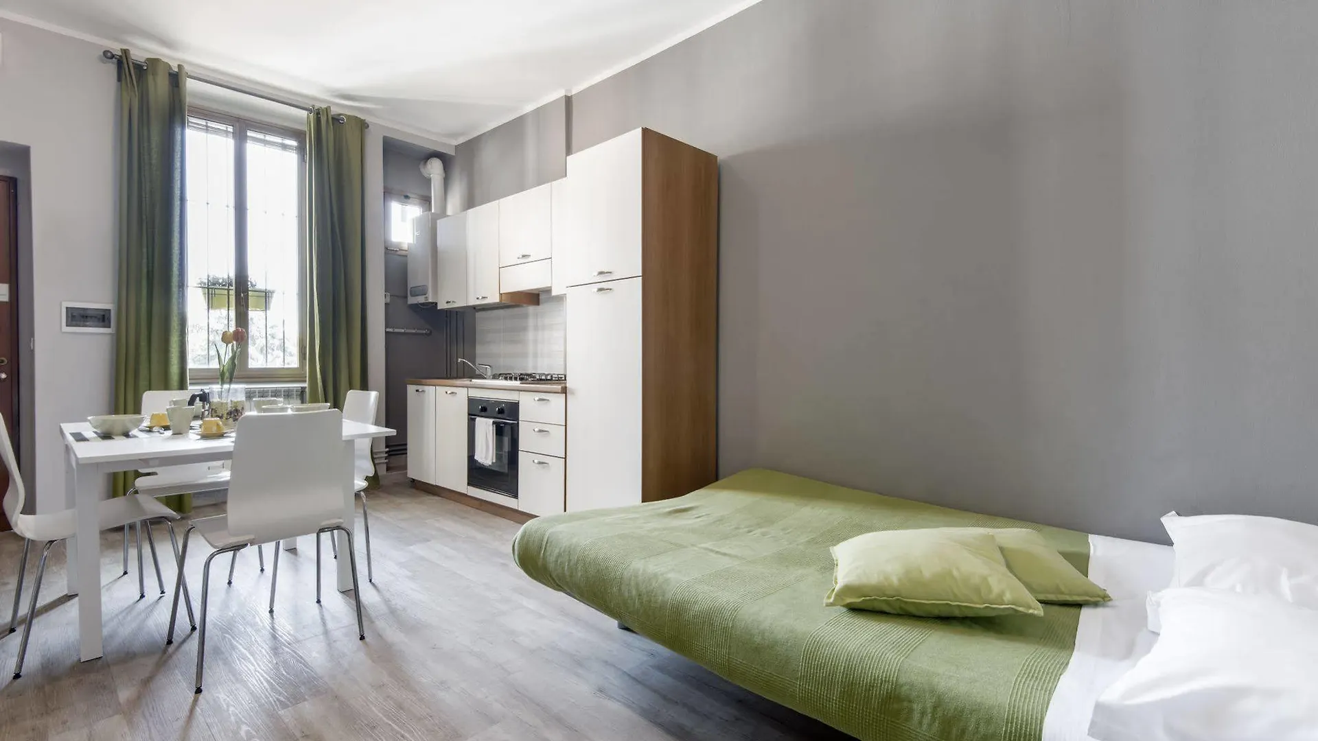 Fiera Milano Apartments Cenisio 2*,  Italia