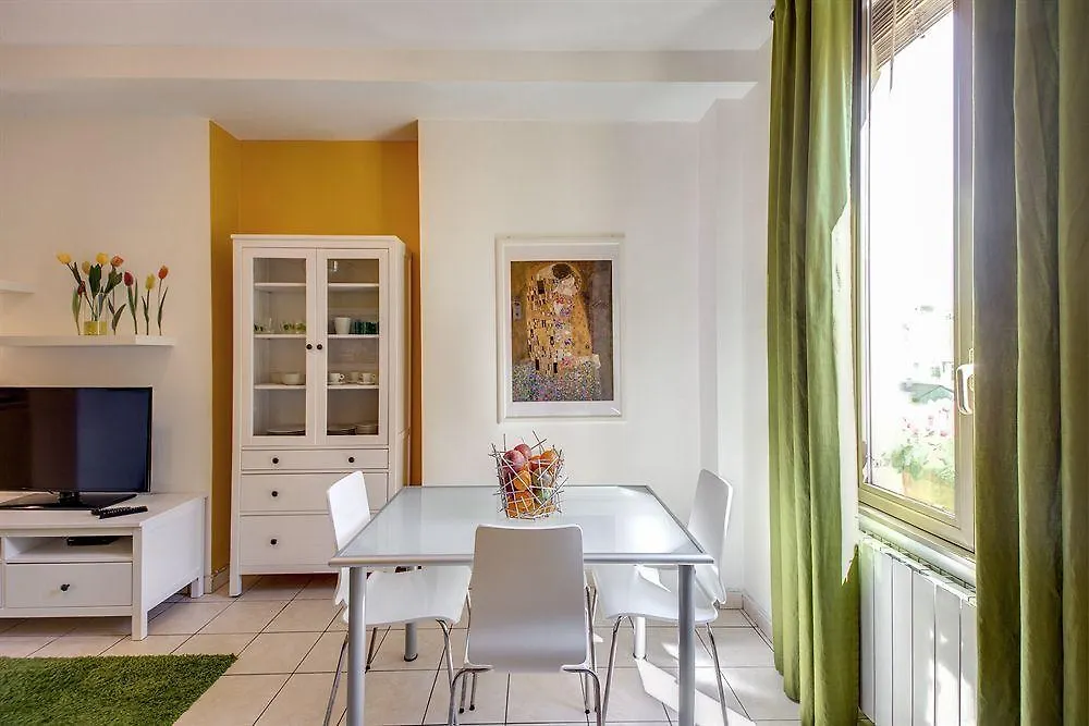 Fiera Milano Apartments Cenisio Италия
